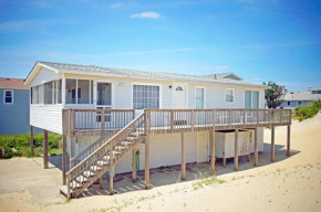 Semi-Oceanfront with 3 bedrooms, direct beach access with stunning ocean view